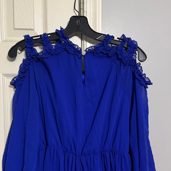 Elegant Blue Cold Shoulder Dress - Picture 4 of 5